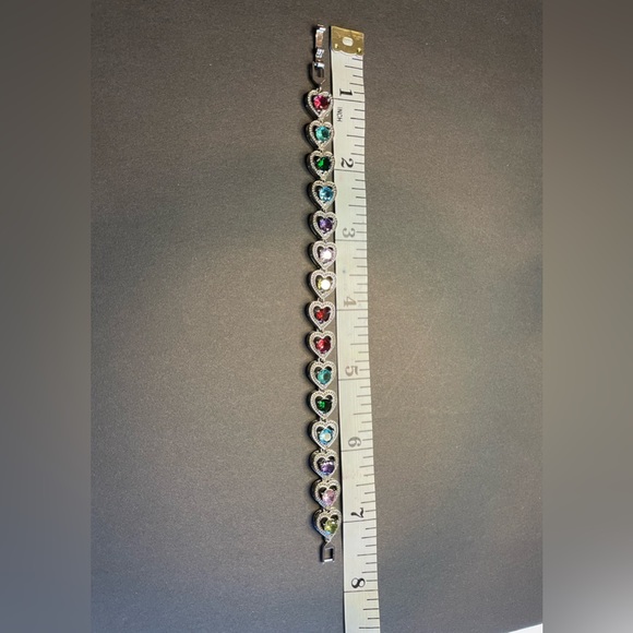 Bracelet, Women’s Silver Tone Heart Shape Bracelet With Multicolored Stones NWOT - Picture 3 of 10